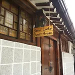 Seoul Lucky Guesthouse Hanok
