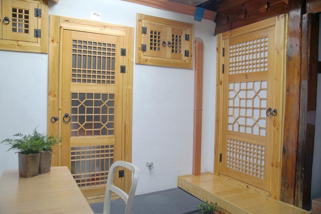 Lucky Hanok 2*